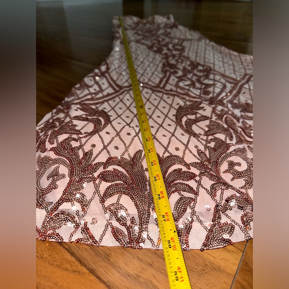 Dress. - Picture 6 of 7